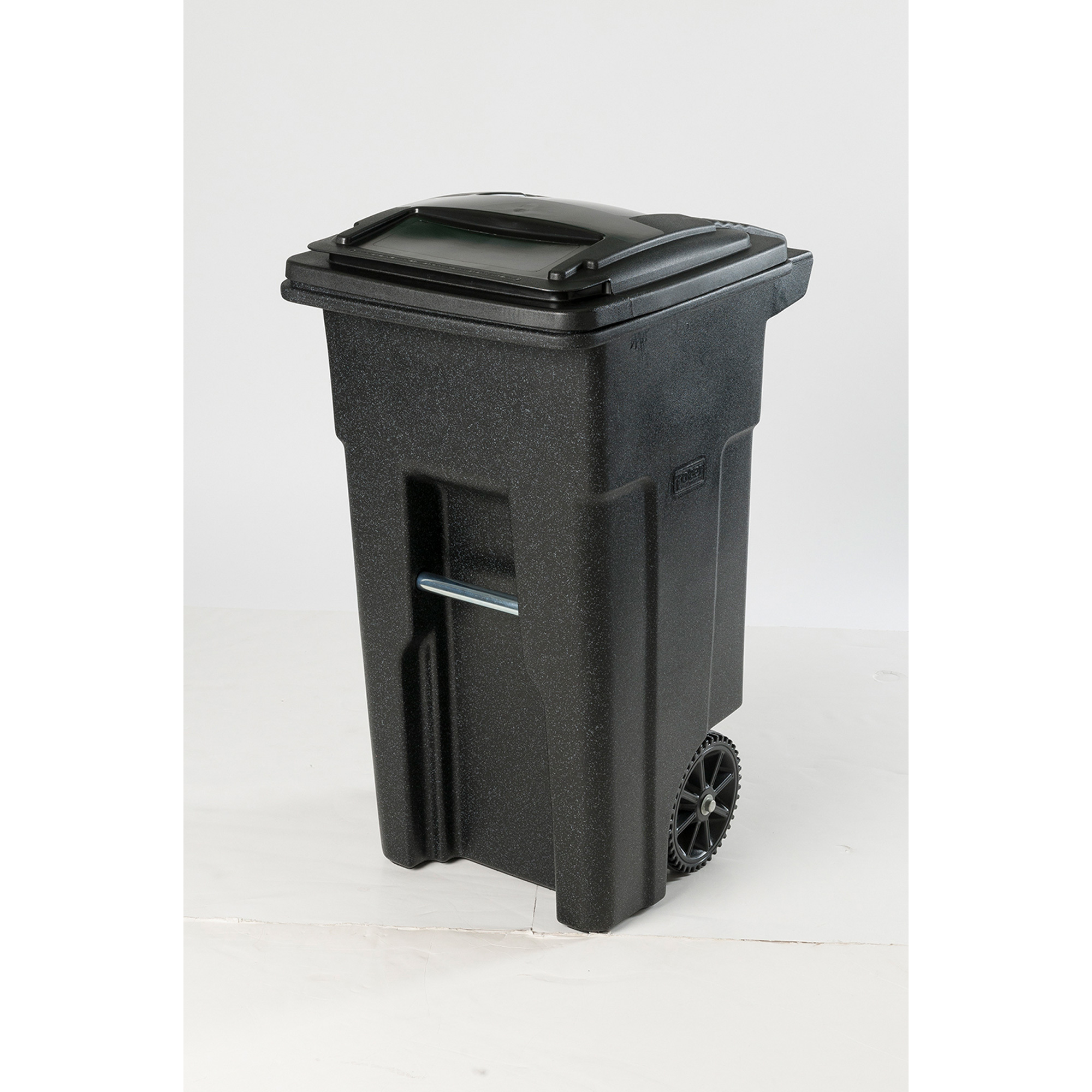 Toter 2-Wheel Trash Cart with Lid, Blackstone, 32-Gallon, Model# ANA32
